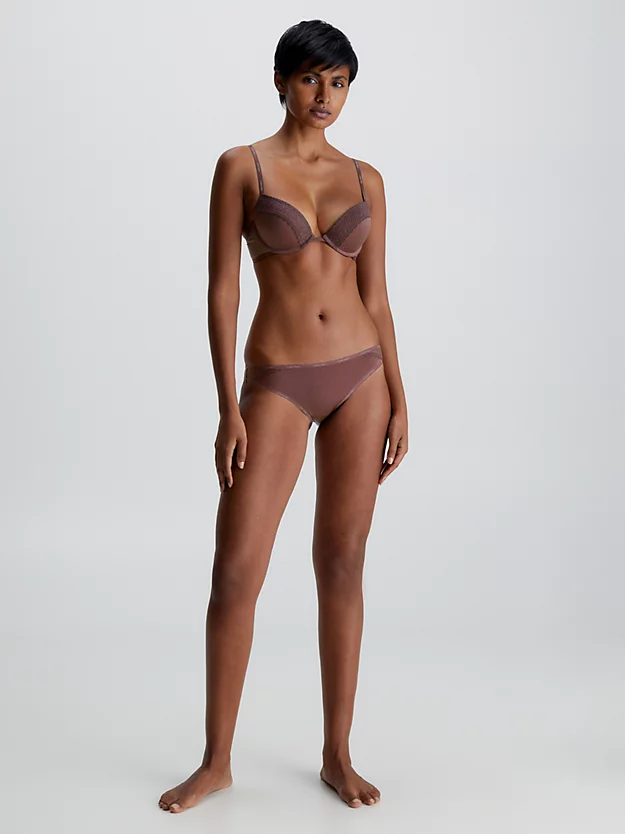 Calvin Klein Plunge Push-Up Bra - Flirty 8 Calvin Klein Plunge Push-Up Bra - Flirty - Image 6