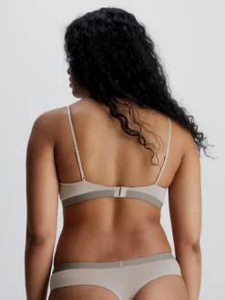 Calvin Klein String Bralette - Future Shift 11 Calvin Klein String Bralette - Future Shift -Calvin Cloth Shop 000QF7398E PET alternate3
