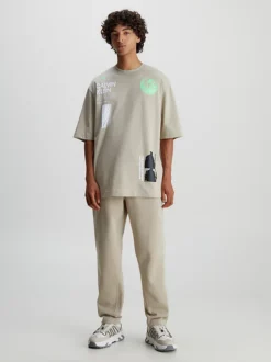 Calvin Klein Oversized Multi Logo T-shirt 10 Calvin Klein Oversized Multi Logo T-shirt -Calvin Cloth Shop J30J324011 PED alternate3