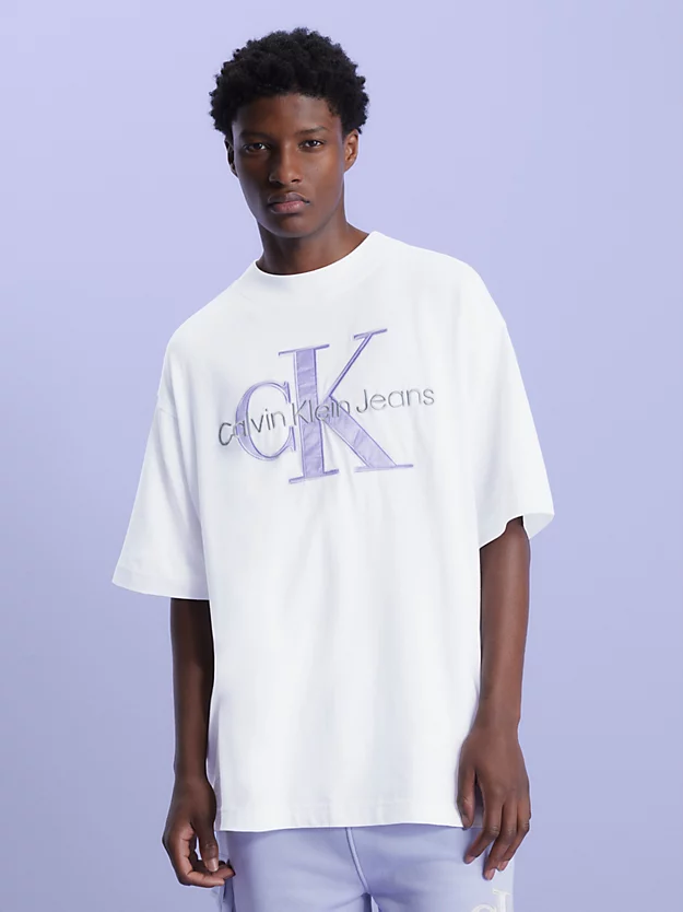 Calvin Klein Relaxed Monogram T-shirt 4 Calvin Klein Relaxed Monogram T-shirt - Image 2