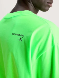 Calvin Klein Oversized Logo Tape T-shirt 9 Calvin Klein Oversized Logo Tape T-shirt -Calvin Cloth Shop J30J324541 M0Q alternate2