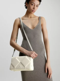 Calvin Klein Quilted Convertible Shoulder Bag -Calvin Cloth Shop K60K611021 PC4 alternate2