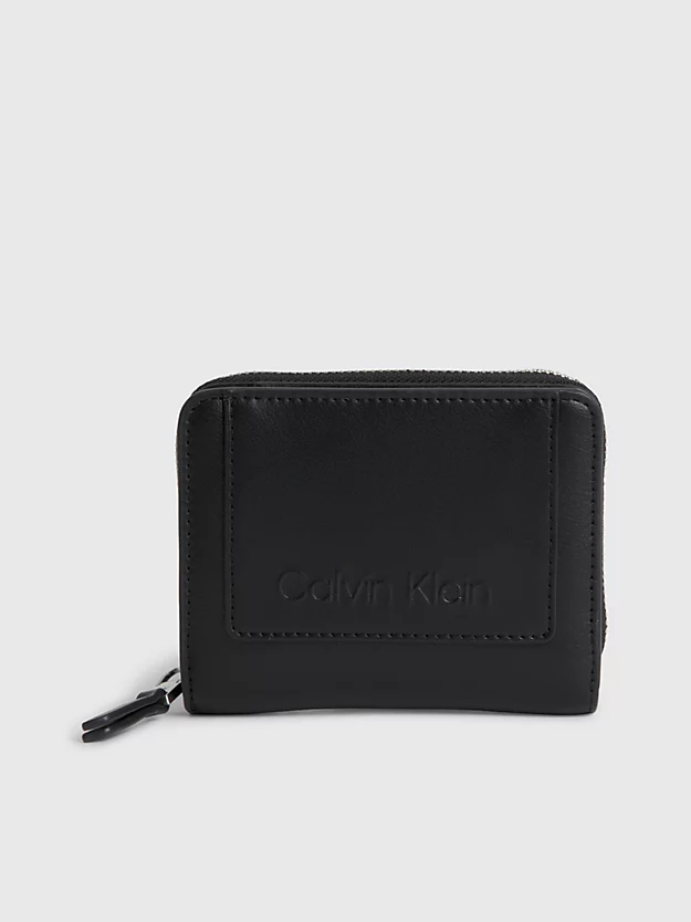 Calvin Klein Small RFID Wallet 3 Calvin Klein Small RFID Wallet