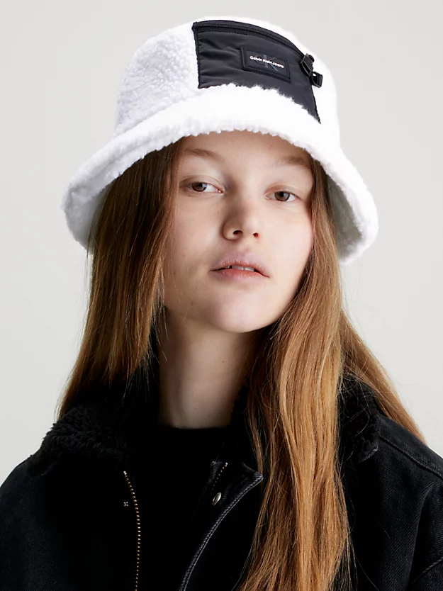 Calvin Klein Soft Sherpa Bucket Hat 5 Calvin Klein Soft Sherpa Bucket Hat - Image 3